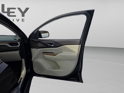 Used 2019 GMC Acadia Denali w/ Technology Package image 37