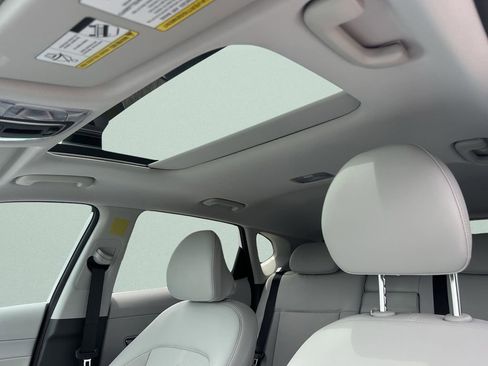 New 2026 Hyundai Kona Limited FWD image 24