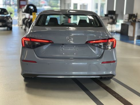 Used 2024 Honda Civic Touring image 6