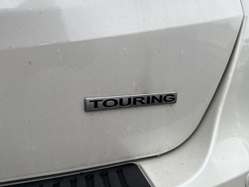 Used 2024 Honda Odyssey Touring image 5
