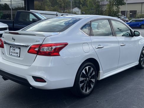 Used 2019 Nissan Sentra SR image 13