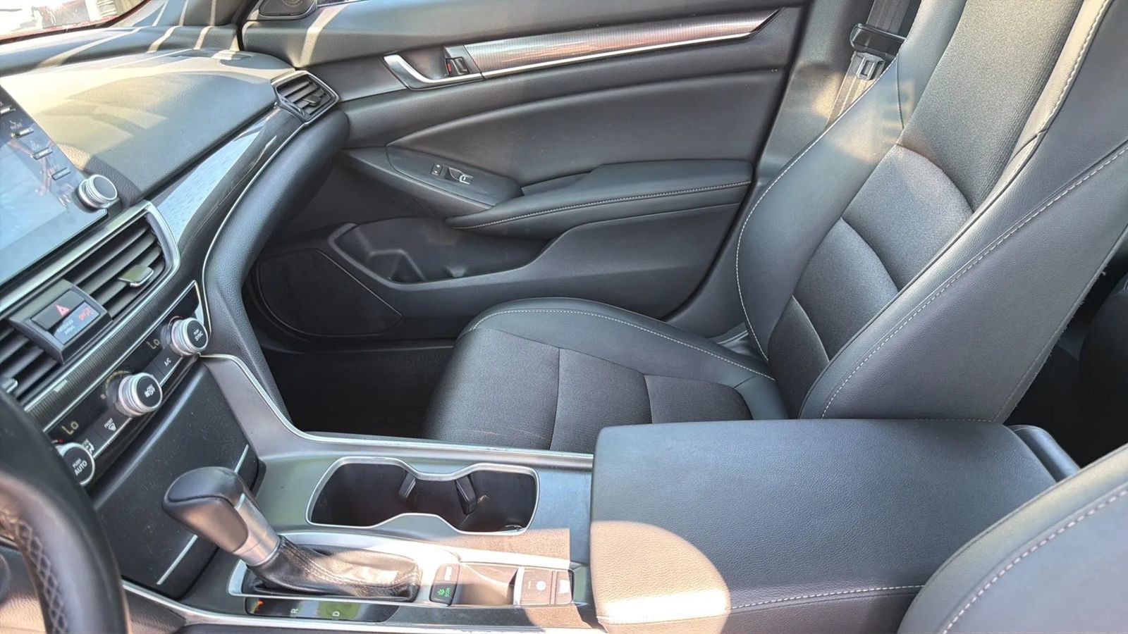 Used 2020 Honda Accord Sport image 15