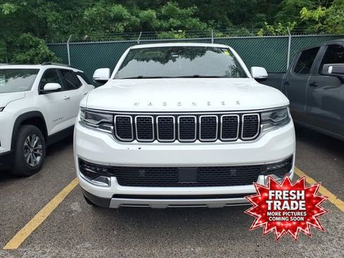 Used 2022 Jeep Wagoneer Series II RWD image 3