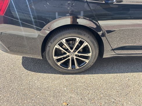 New 2026 Volkswagen Jetta Sport FWD image 7