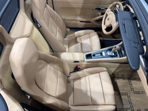 Used 2015 Porsche Boxster RWD image 34