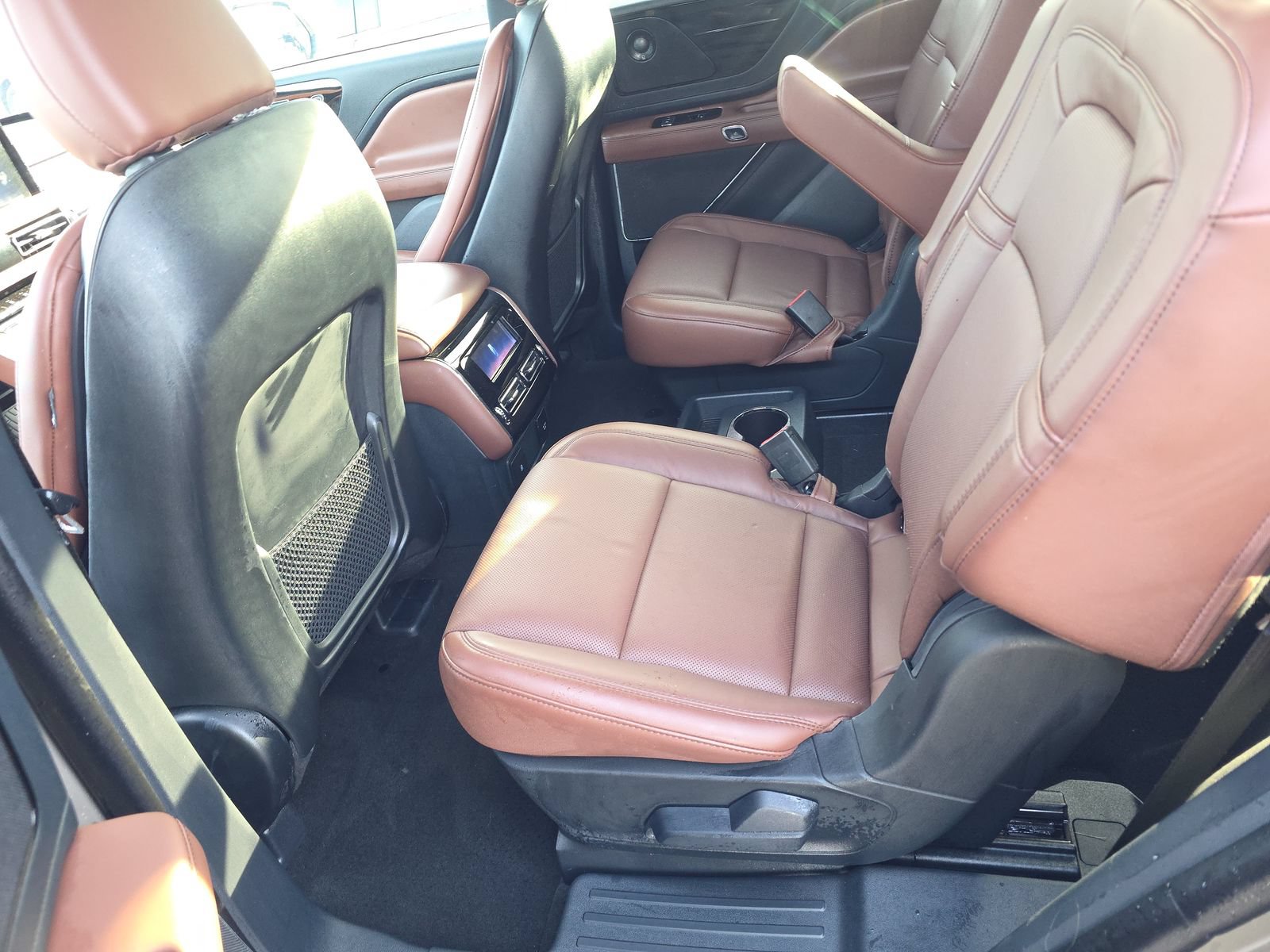 Used 2026 Lincoln Aviator Reserve AWD/4WD image 13