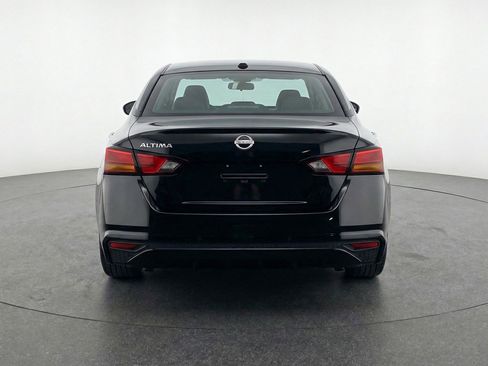 Used 2025 Nissan Altima 2.5 SV image 7