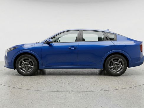 Used 2025 Kia K4 LXS image 5