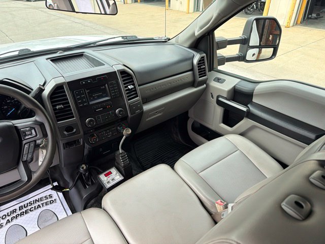 Used 2018 Ford F550 4x4 SuperCab Super Duty image 20