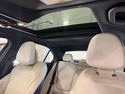 Used 2023 Mercedes-Benz C 300 4MATIC Sedan image 6