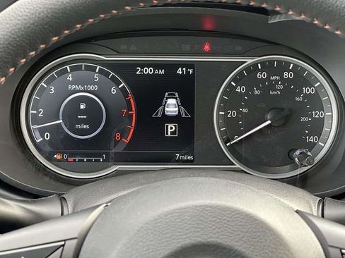 New 2025 Nissan Versa SR w/ Trunk Package image 25