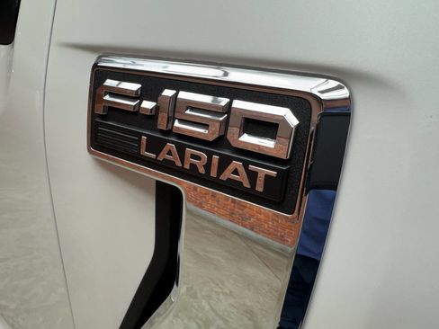 Used 2025 Ford F150 Lariat w/ Equipment Group 501A Mid AWD/4WD image 9