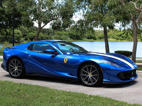 Certified 2022 Ferrari 812 GTS RWD image 12