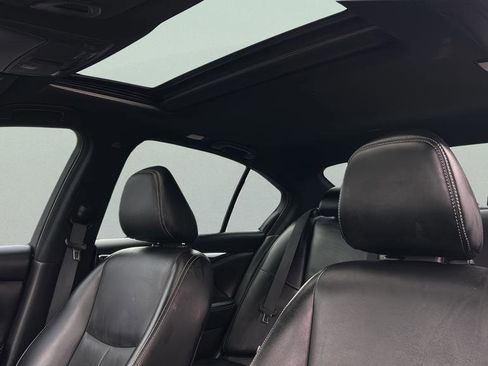 Used 2022 INFINITI Q50 Sensory image 12