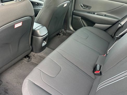 Used 2026 Hyundai Elantra Sport FWD image 15