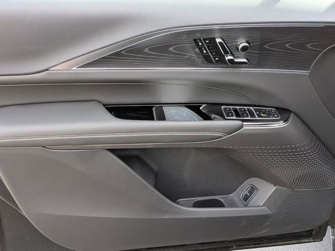 New 2026 Cadillac Lyriq Luxury image 10