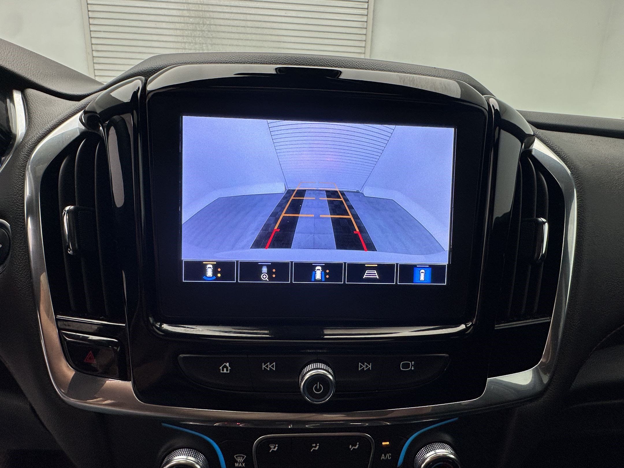 Certified 2023 Chevrolet Traverse RS AWD/4WD image 22