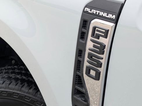 Certified 2025 Ford F350 Platinum w/ Platinum Plus Package AWD/4WD image 27