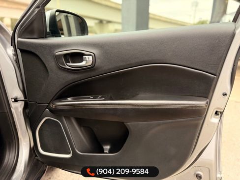 Used 2020 Jeep Compass Limited image 37