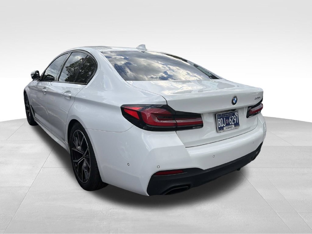 Used 2021 BMW 530i w/ M Sport Package RWD image 3