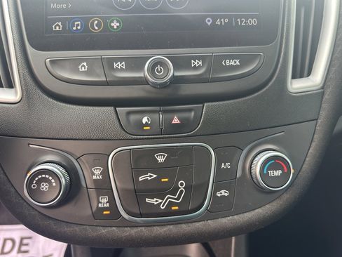 Used 2022 Chevrolet Malibu LS image 18