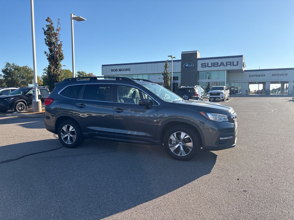 Used 2021 Subaru Ascent Premium w/ Convenience Package AWD/4WD image 1
