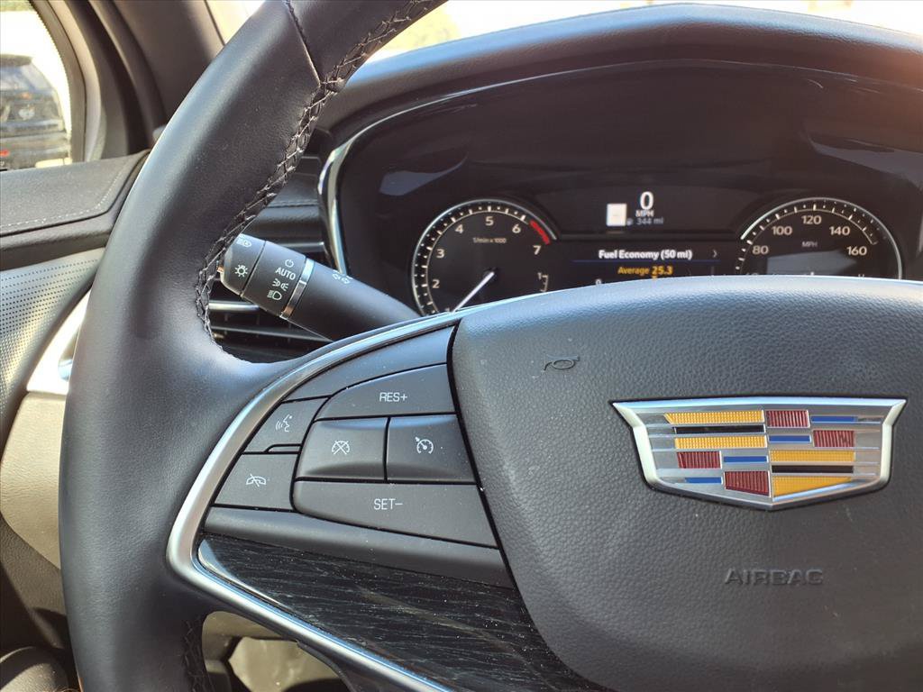 Used 2025 Cadillac XT5 Premium Luxury FWD image 17