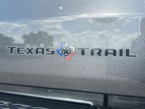 Used 2024 Jeep Gladiator Sport AWD/4WD image 32