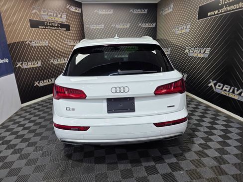 Used 2019 Audi Q5 2.0T Premium w/ Convenience Package image 12