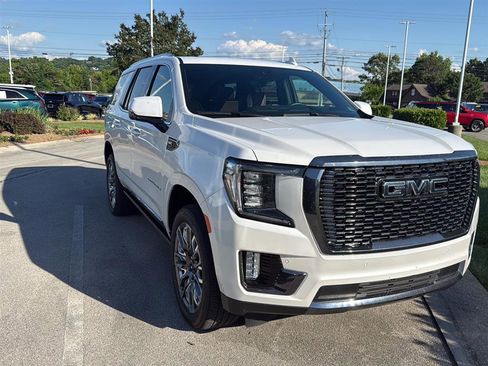 Used 2024 GMC Yukon Denali Ultimate AWD/4WD image 25