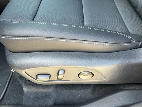 New 2026 Chevrolet Traverse LT w/ Sun and Wheel Package image 19