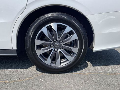 Used 2024 Honda Odyssey EX-L image 27