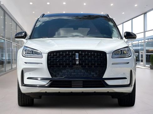 Certified 2025 Lincoln Corsair Grand Touring w/ Equipment Group 302A AWD/4WD image 9