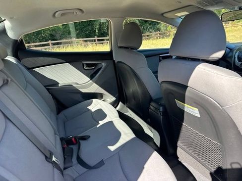 Used 2012 Hyundai Elantra GLS w/ Preferred Pkg 3 FWD image 19
