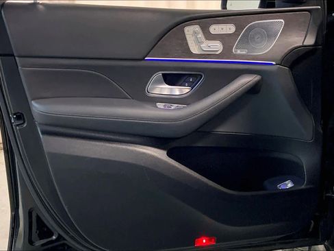 Used 2020 Mercedes-Benz GLE 350 4MATIC image 21