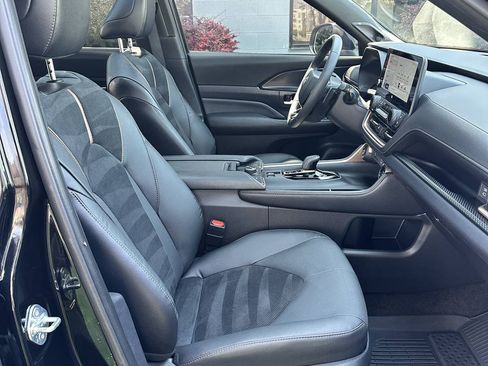 Used 2026 Toyota Grand Highlander AWD Hybrid image 21