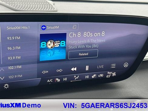 Used 2025 Buick Enclave Preferred image 33