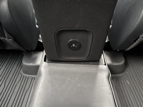 Used 2025 Ford Escape Platinum w/ Class II Trailer Tow Package image 24