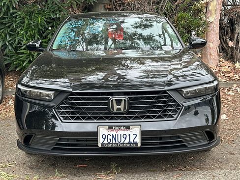 Used 2023 Honda Accord EX image 3