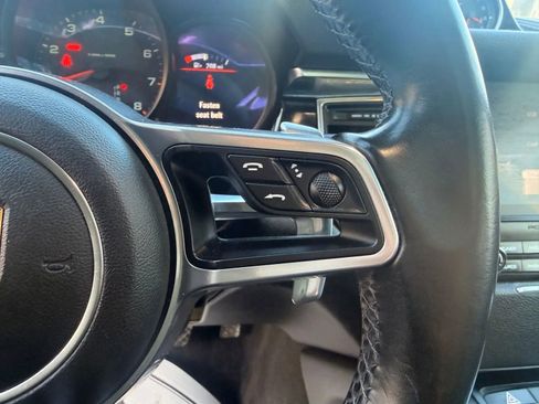 Used 2018 Porsche Macan Sport Edition image 19