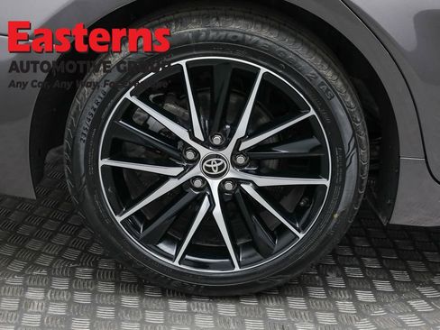 Used 2024 Toyota Camry SE image 29