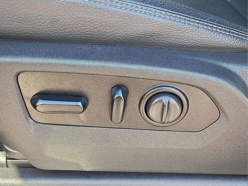 Used 2020 GMC Sierra 2500 Denali w/ Denali Ultimate Package image 14