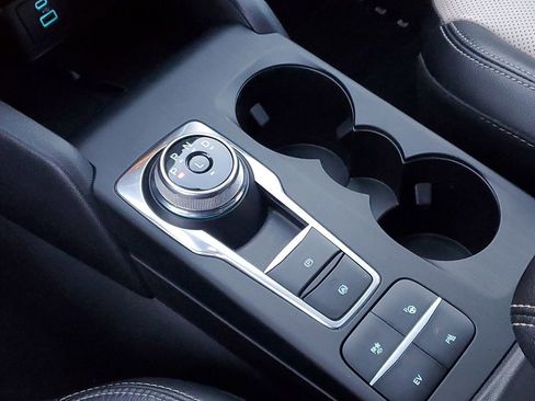 Used 2022 Ford Escape Titanium w/ Titanium Premium Package image 28