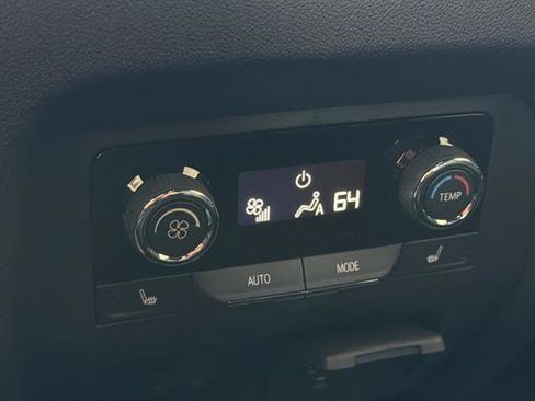 New 2026 Chevrolet Traverse High Country AWD/4WD image 14