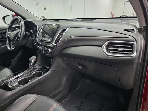 Certified 2022 Chevrolet Equinox Premier FWD image 12