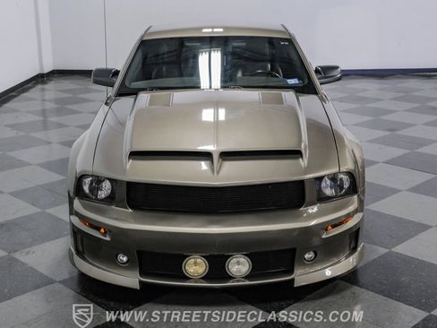 Used 2005 Ford Mustang GT image 32