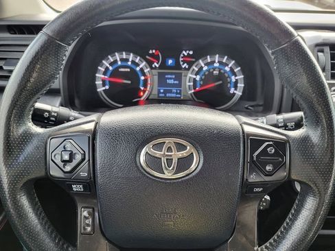 Used 2018 Toyota 4Runner TRD Off-Road Premium image 15