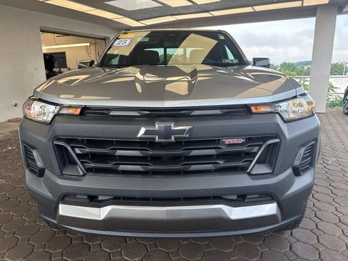 Used 2025 Chevrolet Colorado Trail Boss AWD/4WD image 2