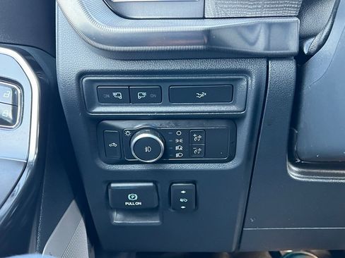 Used 2022 Ford F150 Platinum RWD image 26