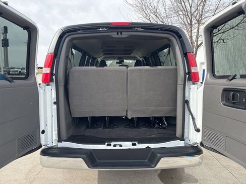 Used 2025 Chevrolet Express 3500 LT w/ LT Preferred Equipment Group image 23